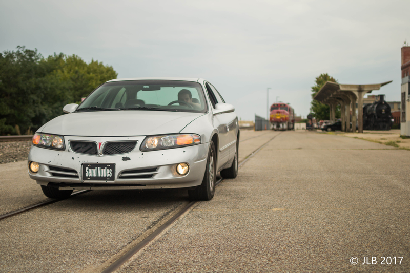 Illustration for article titled Pontiac Bonneville Photoshoot - Photo dump